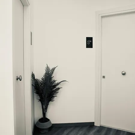 شقة فندقية Doma Centro 5 3*